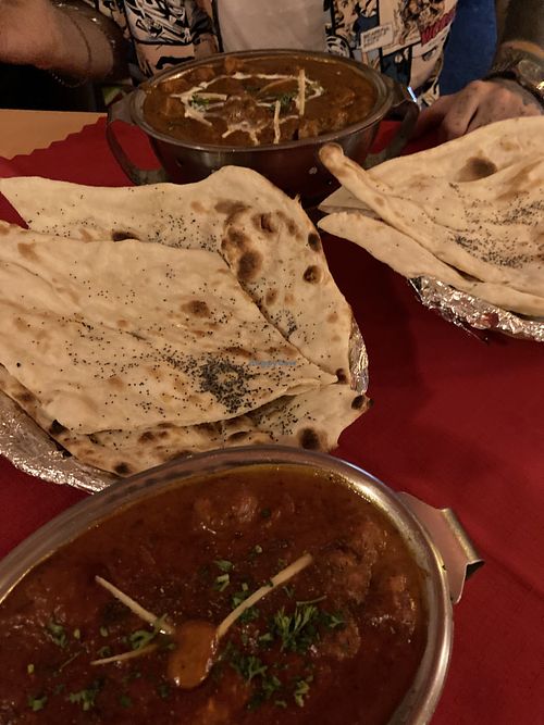 Soy madras and soy vindaloo with naans at Ganesh in Plzen