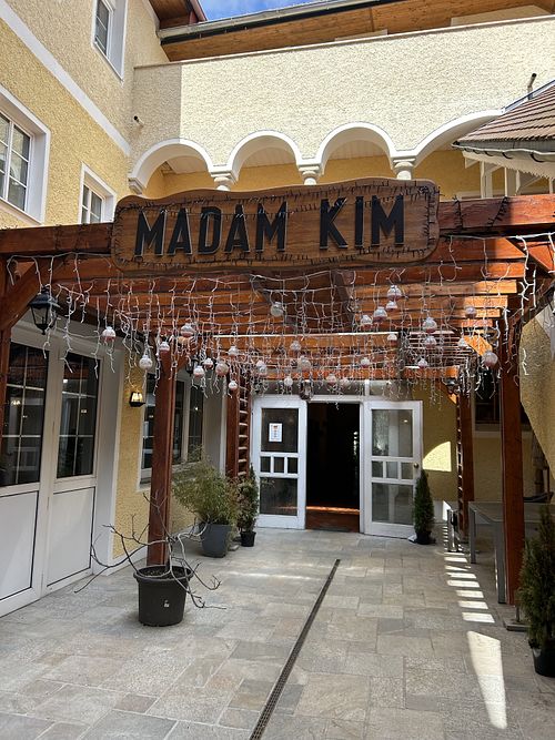 Eingang  at Madame Kim in Rohrbach
