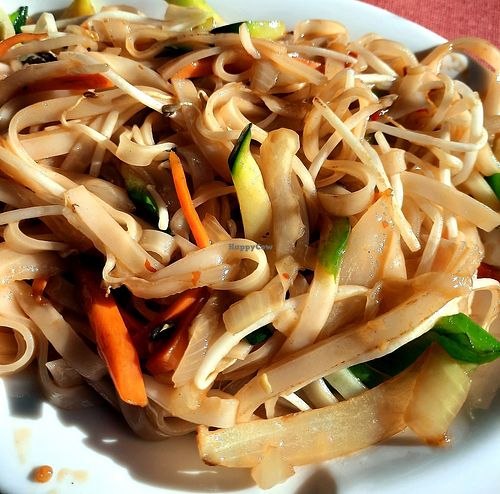 Vegan version of pad thai at Orient Palace in Benalmadena