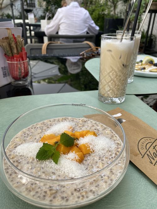 Oats & latte at Caffè dell'Arte Boutique Rooms in Locarno
