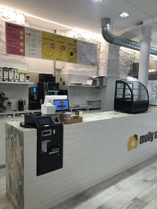 Interior  at Molly's Cake in Barcelona