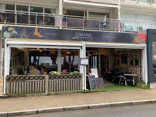 Cafe close to the boardwalk and main beach  at Kafeenn in Benodet