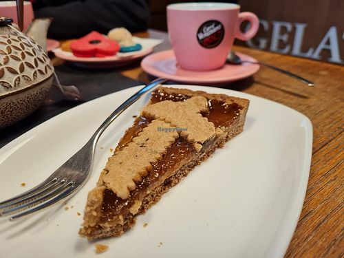 Lemon and ginger vegan crostata at Caffe Vergnano 1882 in Numana