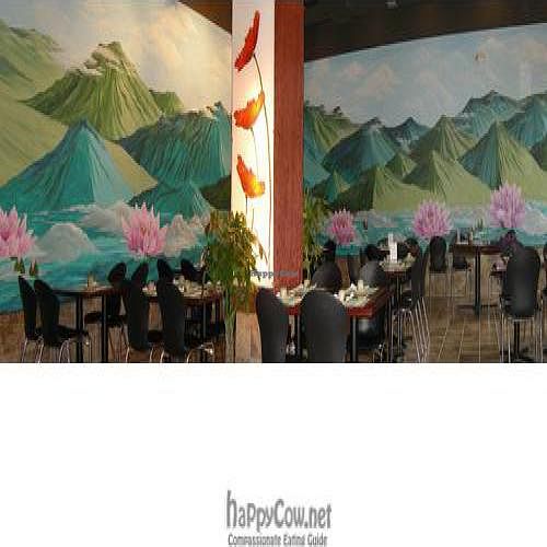 the spacious interior & beautiful wall mural at Kong Foo in Norwich