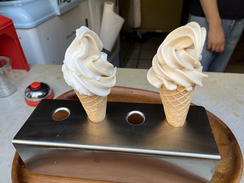 Coconut + gooseberry soft-ice  at Eiswerk54 in Augsburg