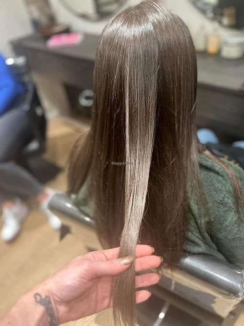  at Coiff'Puur in Sint-pieters-leeuw