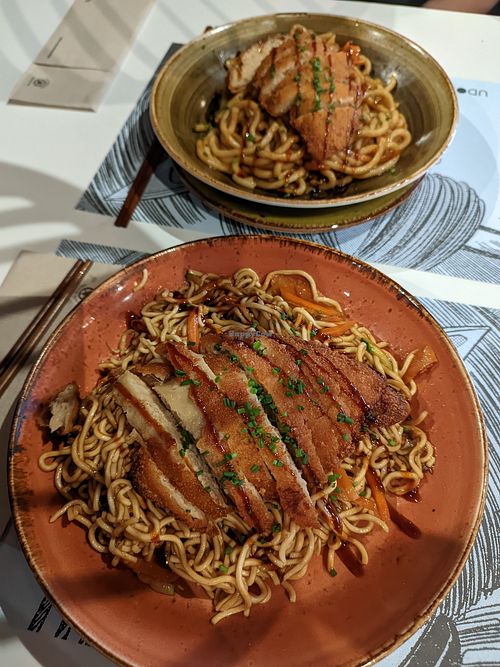Corral Vegan Udon / Yakisoba. at UDON in Sevilla