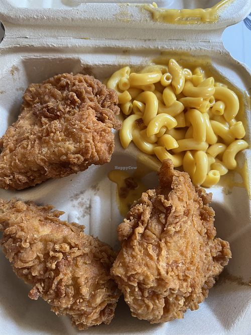   at Doomie's Home Cookin' in Hollywood