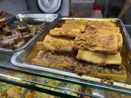 Buffet. Photo by Henry Lau aka Mr Purple at Huang Xuan Vegetarian 皇轩素 - Bedok in East Singapore