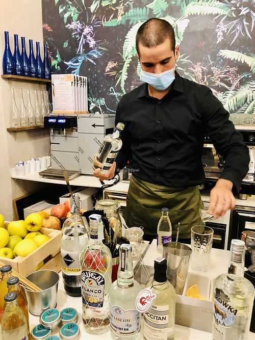 The bartender  at Idem Con Patate in Turin