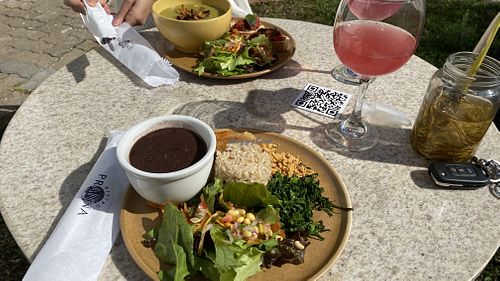 Kombucha drinks available  at Pranna Bistrô in Santa Cruz Do Sul