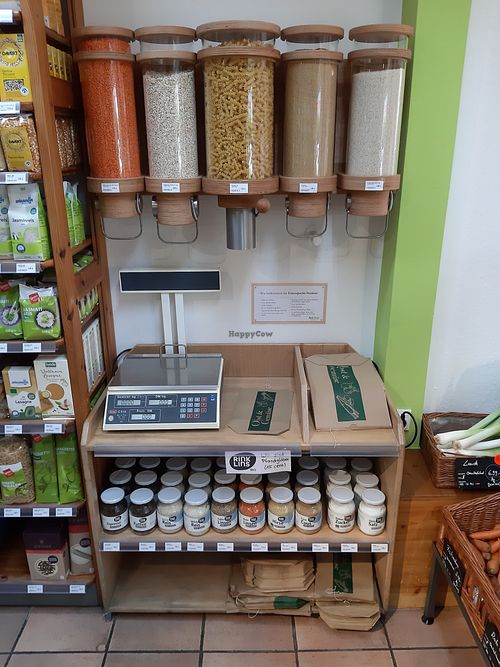 Bulk Station and some of the returnable products at Porta Verde in Trier