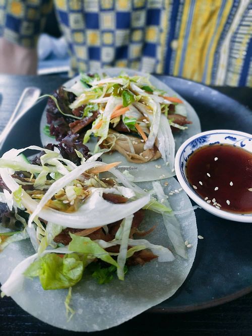 crispy duck  at Vegang in Berlin