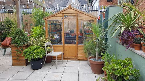 Outer area garden at Eartha in Cardiff