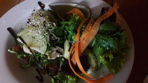 Pizza crudivegana  at Saludpan in Medellin