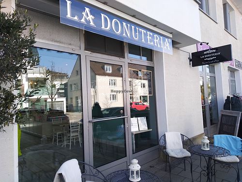 The entrance at La Donuteria in Munich