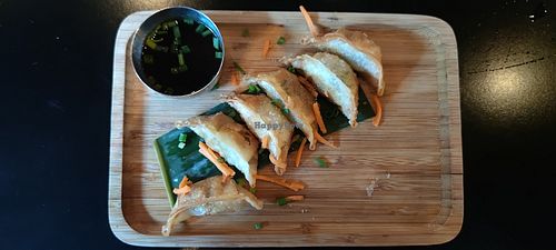 Gyozas aux légumes, sauce soja salée au gingembre at Le Wok in Rennes