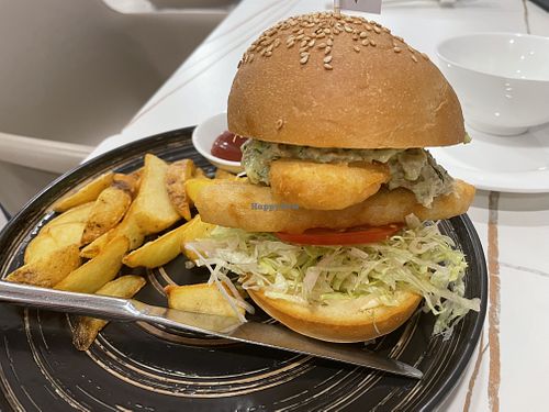 Vegan fish burger   at Soo Good Vegan Restaurant - 好素純素餐廳 in Hong Kong Island