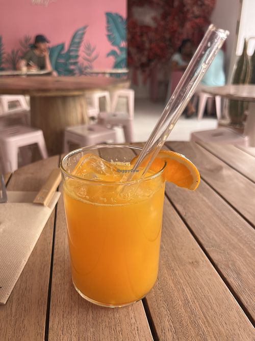 Fresh OJ  at MOYA brunch in Sevilla