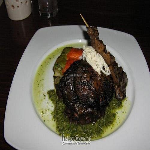 Delicious entree.
September 2007 at Horizons in Philadelphia