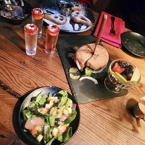 Vegan Food Options at Raven's Manor in Portland