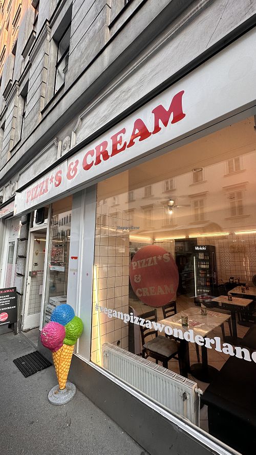   at Pizzi*s & Cream in Vienna