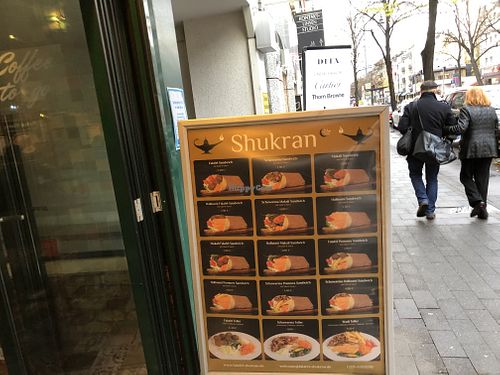 Speisekarte außen at Imbiss Shukran in Cologne