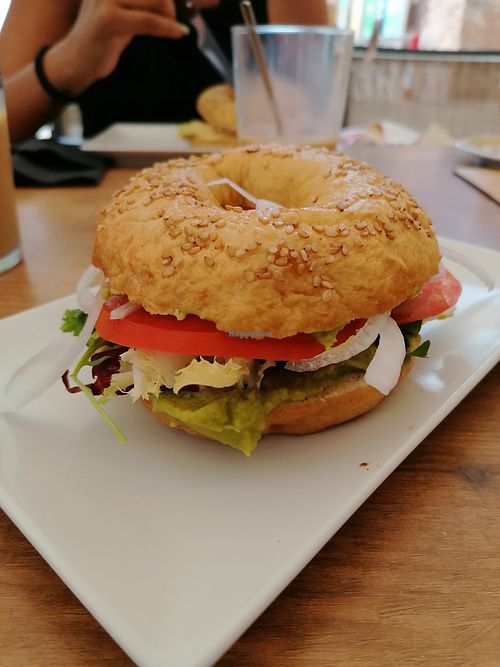 Bagel vegetal at Ona in Tamariu