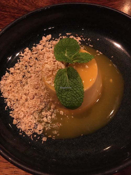 Vegan panna cotta at IL Pizzaiolo in Porto
