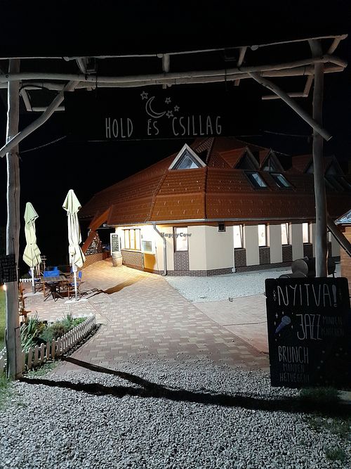 Entrance at Hold és Csillag in Balatongyorok