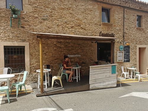 Terraza exterior at L'autèntic in Begur