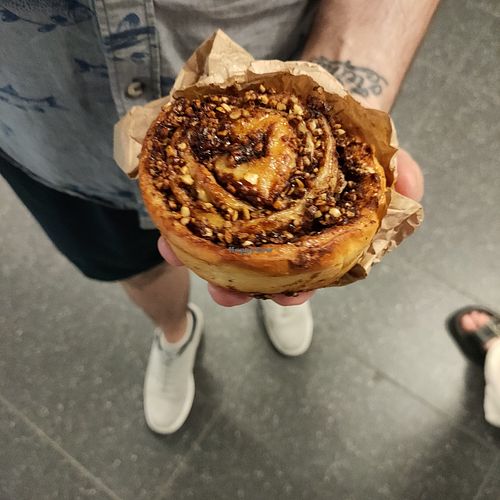 Babka: a bit dry but tasty at Land & Monkeys - Turenne in Paris