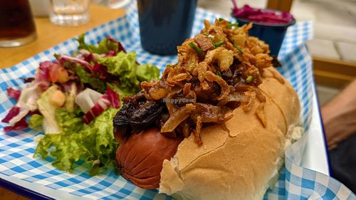 Vegan dirty hotdog at Hindelinis in Clitheroe
