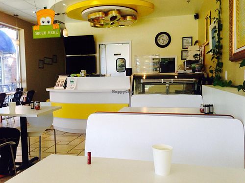 Dining area at Loving Hut in Arlington