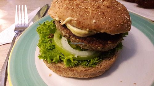 Hamburguesa 7 granos  at Verdeo in Medellin