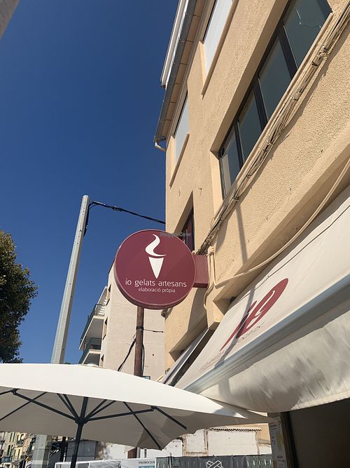 sign  at Io Gelats Artesans in Mallorca