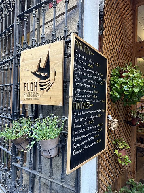 Exterior   at Café Floh in Barcelona