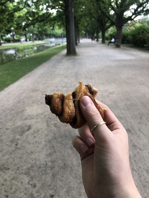 Tipp: Nehmt mindestens ein Schokofranzbrötchen mit falls sie welche dahaben 👍 at denn's Biomarkt - Dürener Straße in Cologne