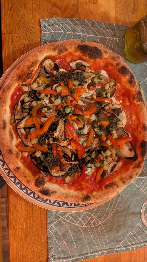 Vegan pizza at Am Rathaus in Fuessen