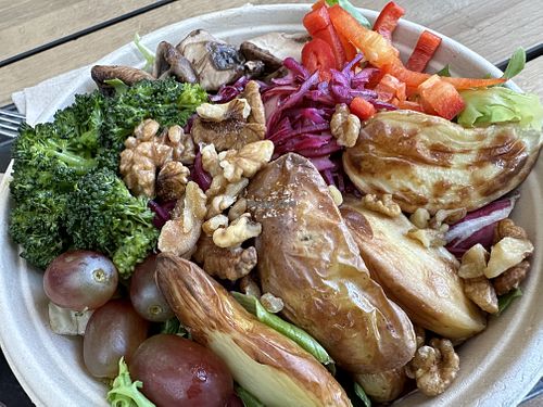 salad bowl  at Dean & David - Schlesischer Platz in Dresden