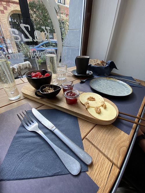 Delicious vegan treats! at Kaza Myjo in Nieuwpoort