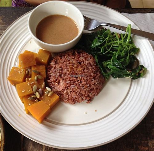 Soma Sweet and Simple with peanut sauce at Soma Cafe in Ubud