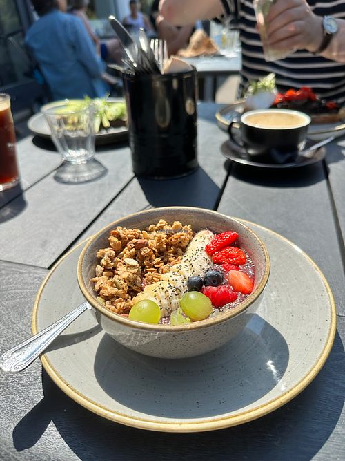 acai bowl at Stir - Chesterton in Cambridge