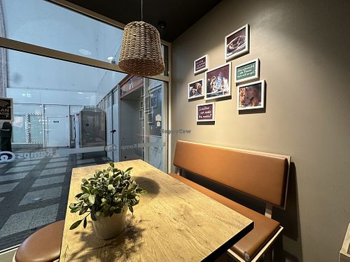 inside  at Kamps - Hauptbahnhof in Krefeld