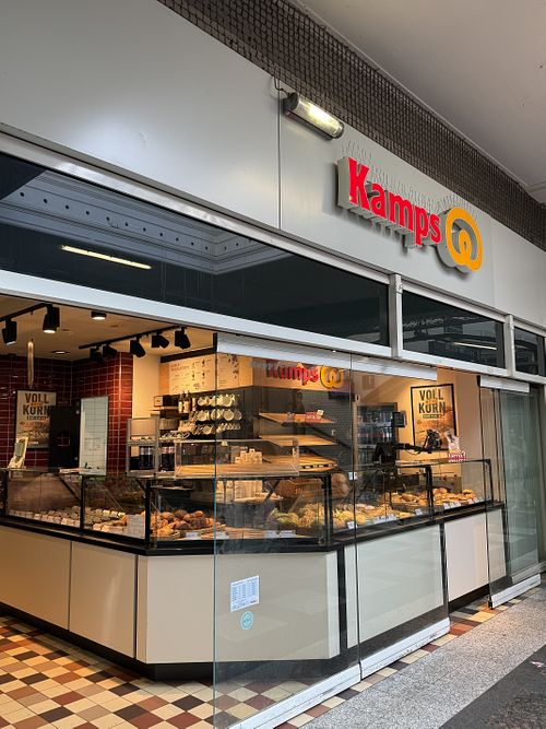 front  at Kamps - Hauptbahnhof in Krefeld