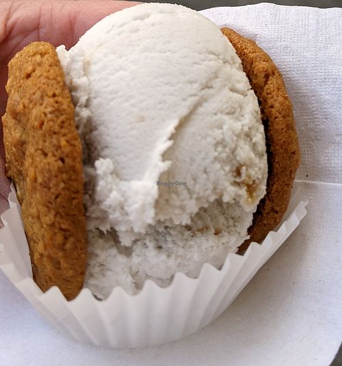 Oatmeal cookies with banana pudding ice cream at Innocent Ice Cream Parlour in Vancouver