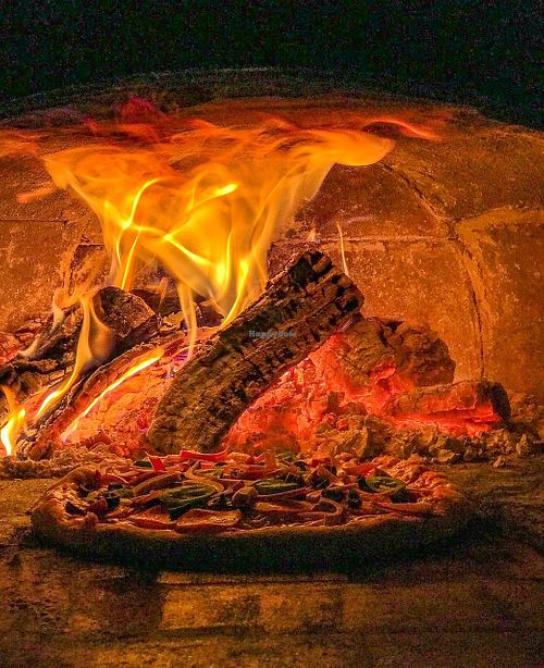 Pizza vegetariana at Raíces Atitlán in Santiago Atitlan