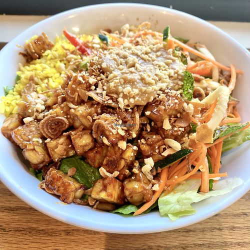 Tiger Bowl  at Hip Vegan in Ojai