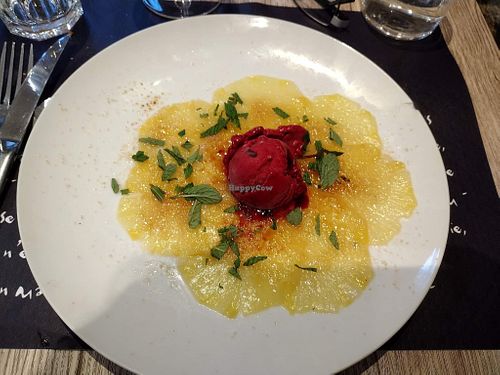 Carpaccio d'ananas caramélisé  at Le Cachotier in Carcassonne