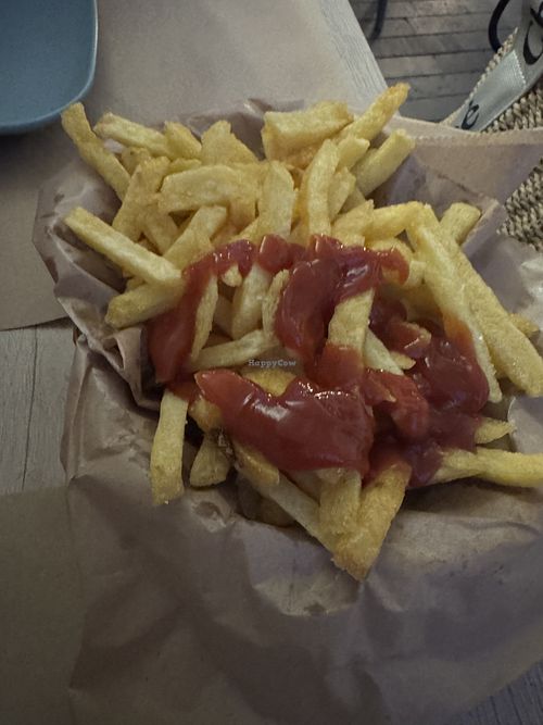   at El Moon in Cadaques